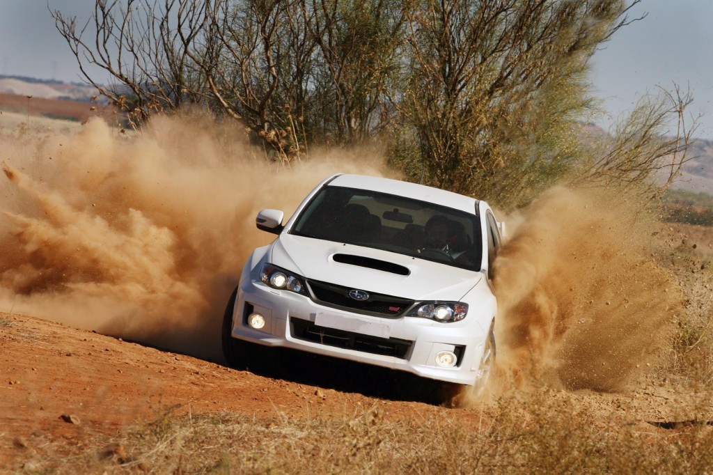 Subaru WRX STi en tierra