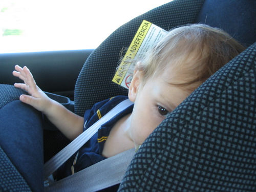 Cómo colocar bien una silla de bebé en el coche - Autofácil